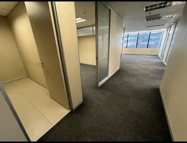 238M² OFFICE TO LET IN CAPE TOWN CITY CENTRE